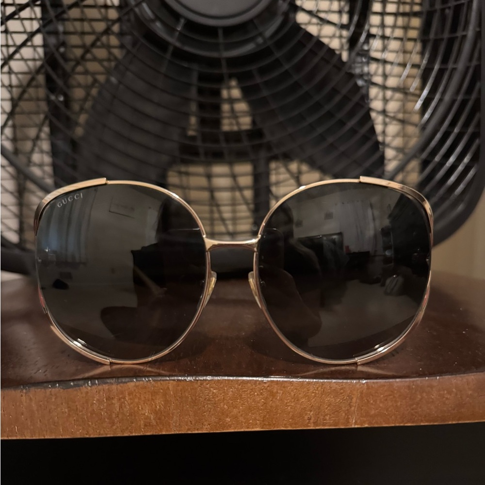 Gucci Gold Aviator Sunglasses